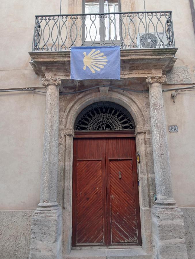 Santiago Rooms Caltagirone Exteriör bild